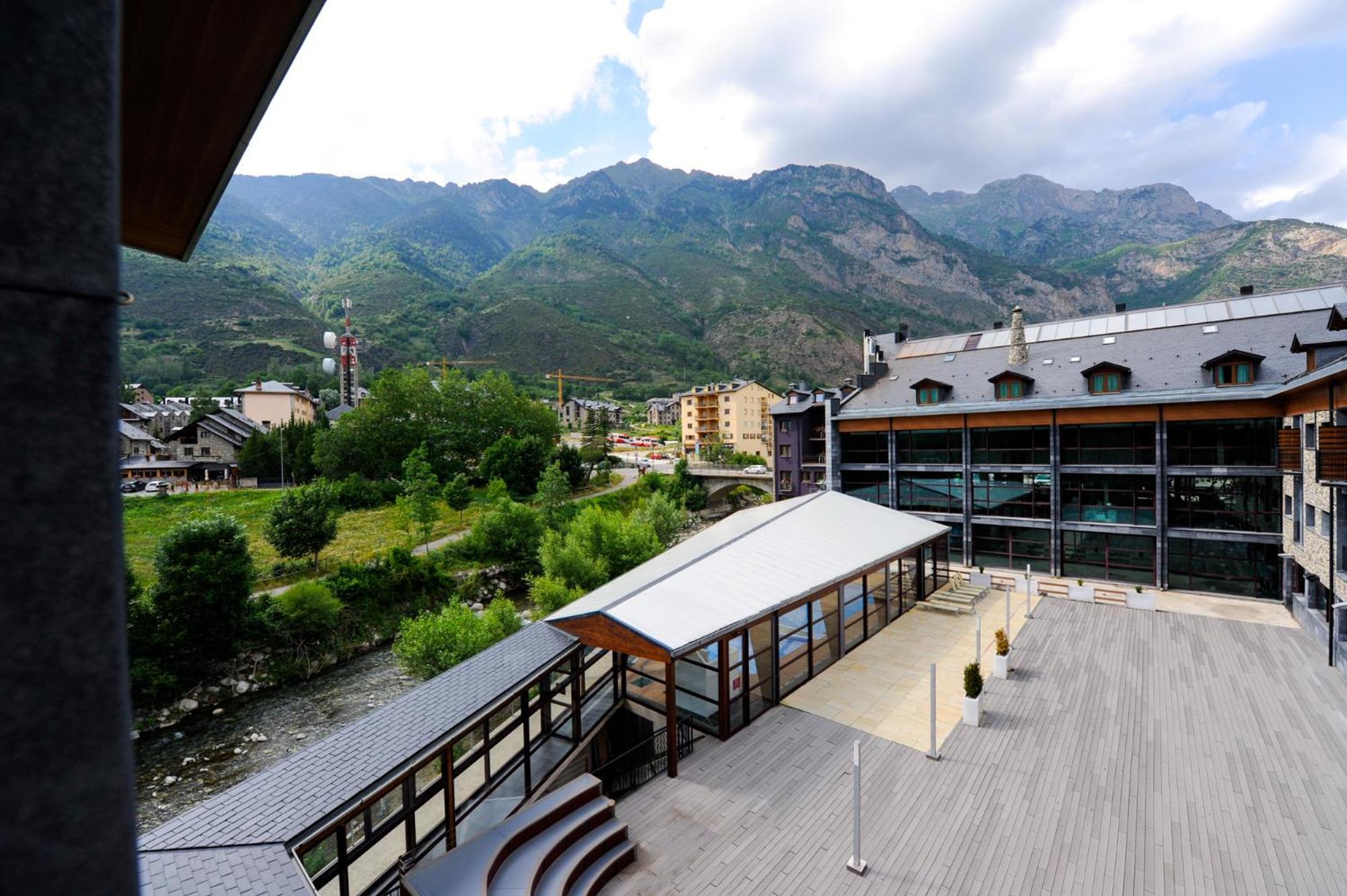 Sommos Hotel Aneto Benasque Exterior foto