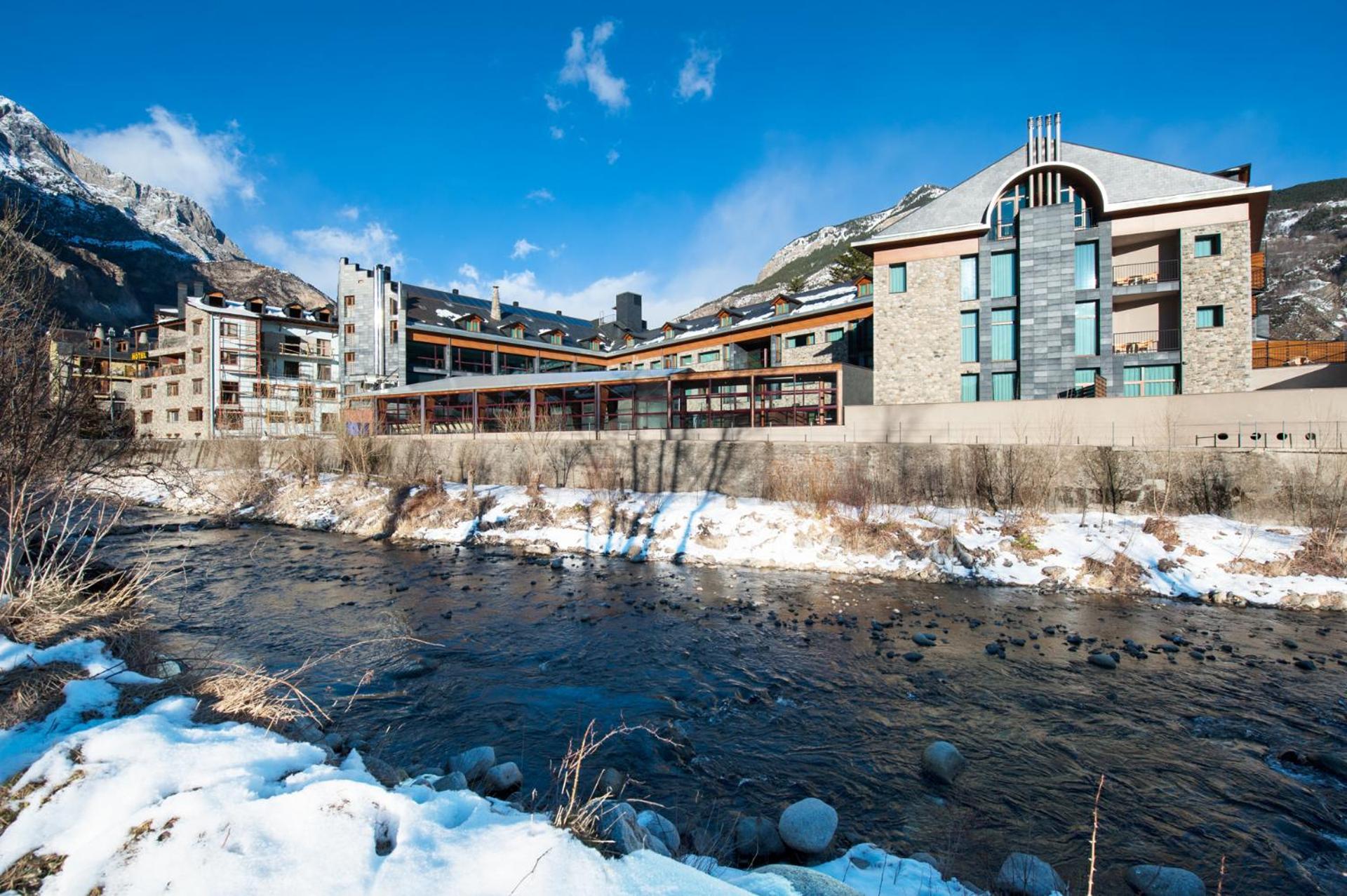 Sommos Hotel Aneto Benasque Exterior foto